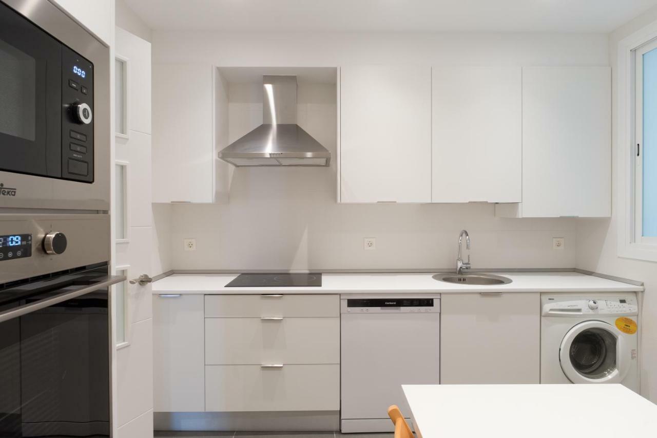 San Diego - Iberorent Apartments Сан Себастиан Екстериор снимка